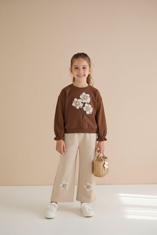 Kahverengi Çiçek Nakış Detaylı Badili Jean Pantolonlu Kız Çocuk 2li Takım 23512