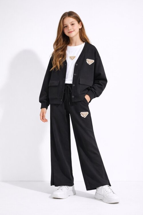 Siyah Logo Detaylı Düğmeli Hırkalı Kız Çocuk Yırtmaçlı Pantolonlu 3lü Takım 23732