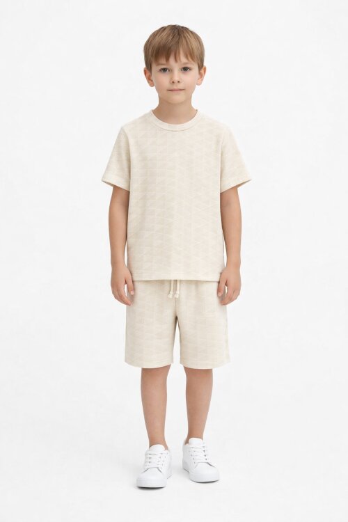 Krem Kare Desenli Bisiklet Yaka Tişörtlü Erkek Çocuk Şortlu Takım 20782