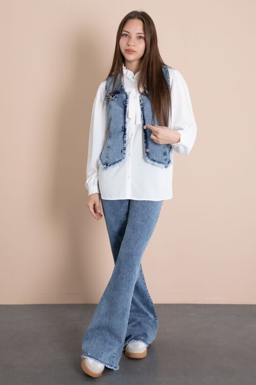 Mavi Püsküllü Jean Yelekli Fularlı Gömlekli Kız Çocuk 3lü Pantolonlu Takım 23767